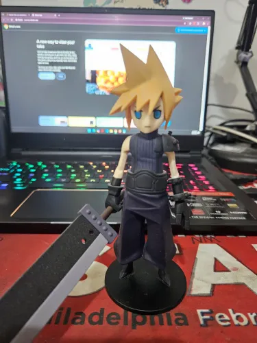 Cloud Strife Figure STATIC ARTS Mini Final Fantasy VII Original sem caixa