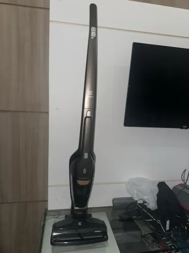 Aspirador de pó sem fio