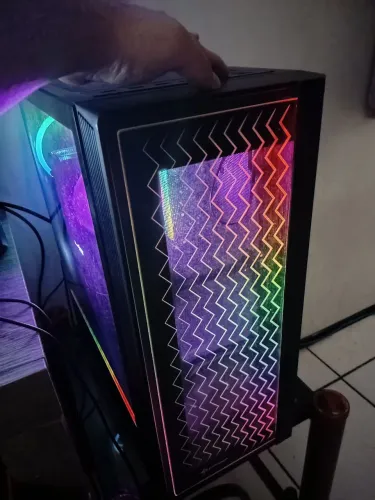 Gabinete gamer RGB