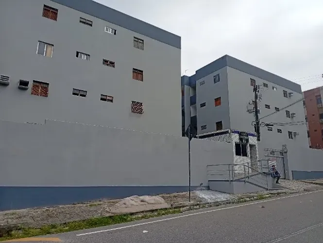 Apartamento no edifício Anatolia com 2 quartos,sala e WC social .nos Bancários 