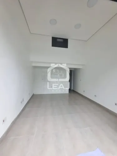 Salão para locação de 25 metros quadrados na Vila das Belezas