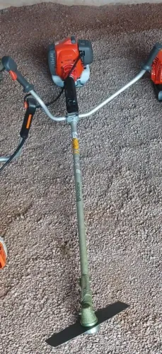 Roçadeira Husqvarna 143 RS 