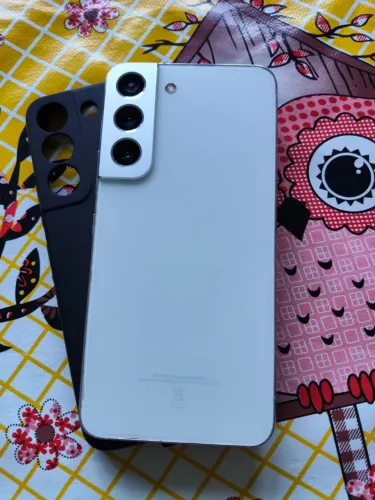 SAMSUNG GALAXY S22