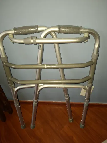 Kit idoso, mobilidade, fisioterapia, cadeira de rodas, andador, cadeira de banho