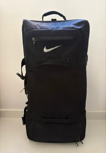 Mala Nike Fiftyone49