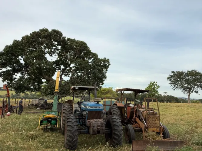 CONTRATA CASEIRO SERVIÇOS GERAIS DE FAZENDA