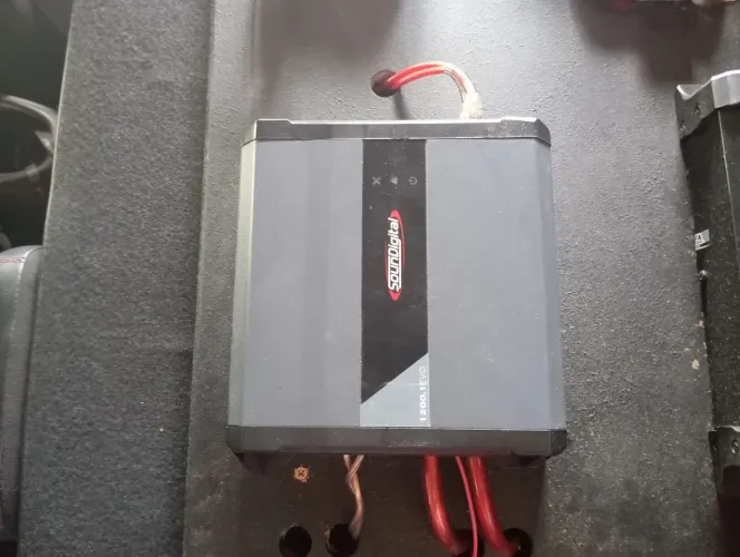 Vendo módulo soundigital 1200 RMS  1 canal 1 omhs $350.  Vendo fonte jfa 70 amperes $350