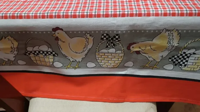 Toalha Xadrez Galinha com Ovos Retangular para Mesa de 6 Cadeiras (Bangu prox. ao shopping