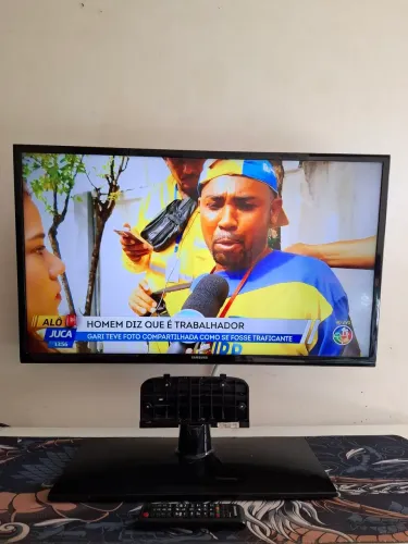 Tv Samsung 39" LEIA TUDO