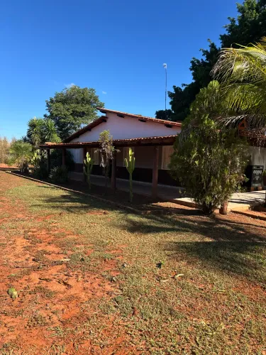 Vende-se chácara com 20 mil m2 4 quartos