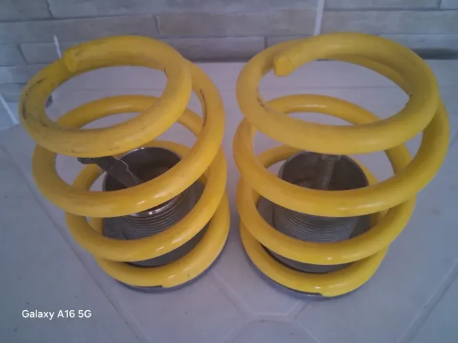 MOLAS ESPORTIVAS AMARELAS CHEVROLET