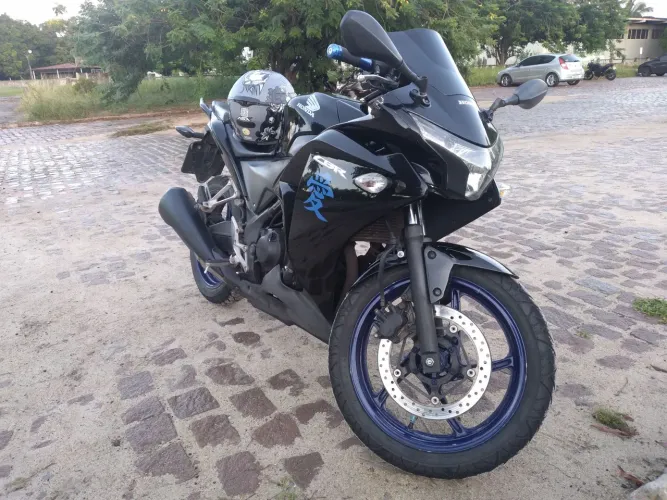 Honda CBR 250R de motor novo!