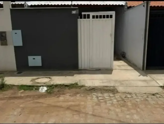 Contrato de gaveta: Casa na Mangabeira; Terreno gigante (5x30m) e toda no porcelanato