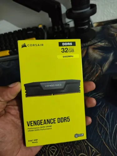 32Gb DDR5 6400MHz CL36 Corsair VENGEANCE