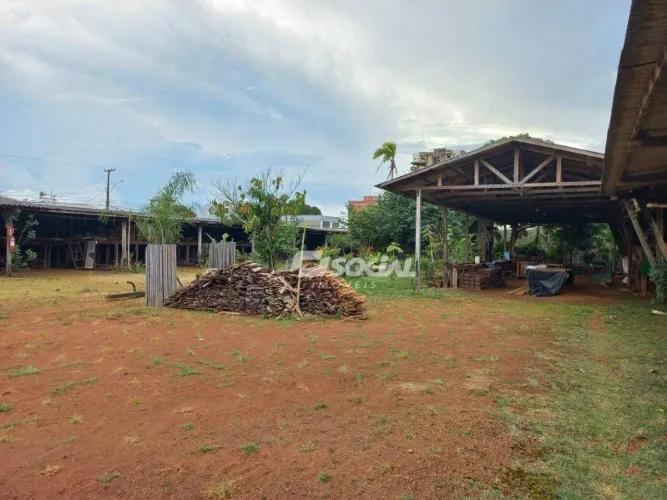Terreno em localização privilegiada disponível para locação. Av. Rio Madeira, B. Nova Port