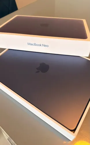 MacBook Neo 256GB 8GB RAM - Índigo