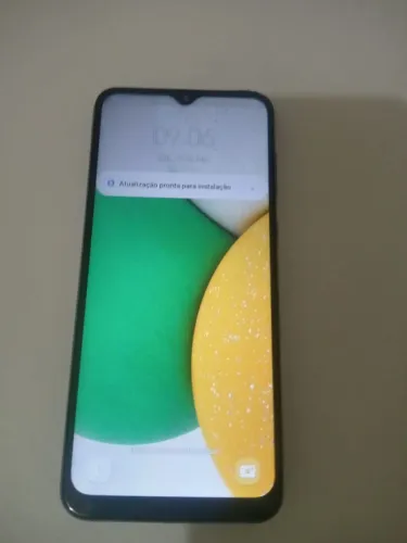 Samsung 32 GB Top (LEIA)
