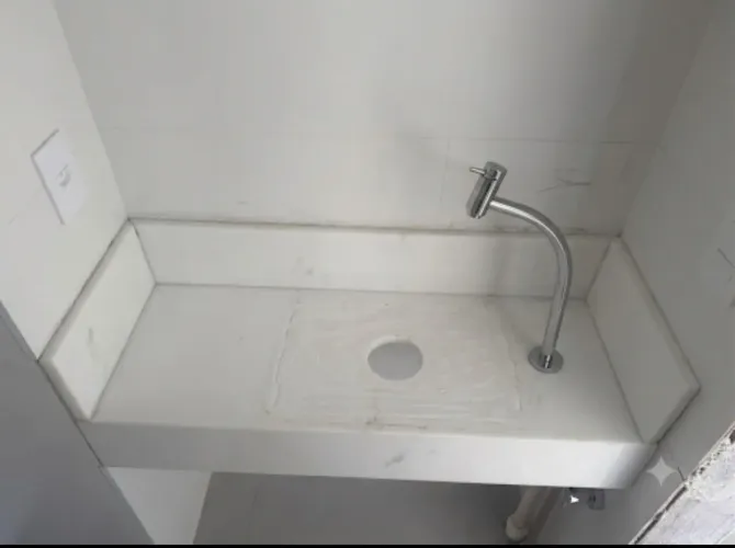 Bancada para lavado sem uso