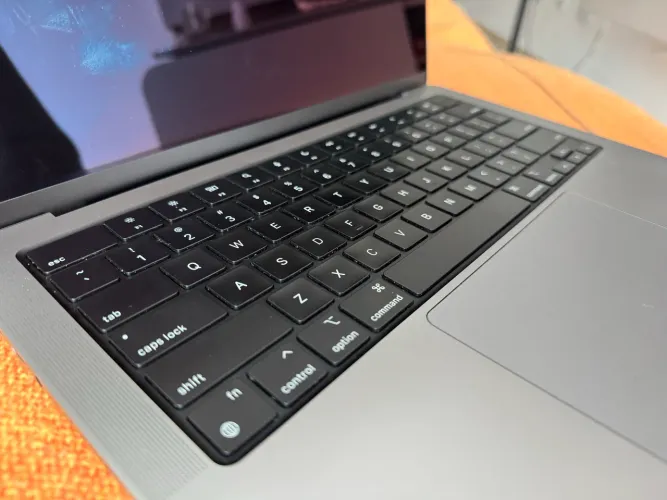 MacBook Pro m1 16gb 512gb 14