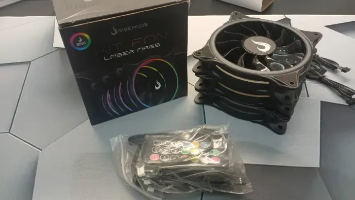 Kit 3 fans Rise Mode Laser ARGB, com controladora e controle , novo lacrado na caixa.