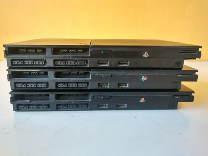Lote 3 PlayStation 2 Slim