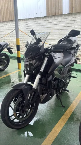 Vendo ou troco em carro Dominar 400
