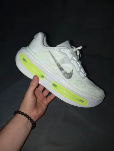 Nike Vomero Premium