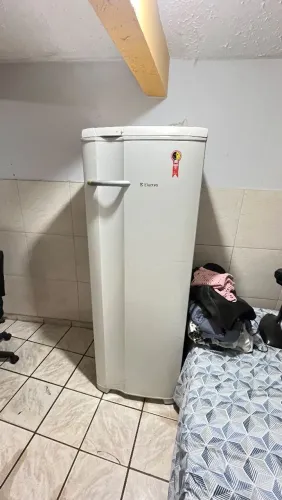Geladeira Eletrolux funciona muito bem
