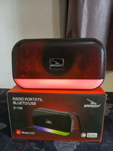 Caixinha de som via Bluetooth com rádio FM e led RGB / SUPER PROMOÇÃO