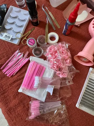 Produtos para extensão de cílios 