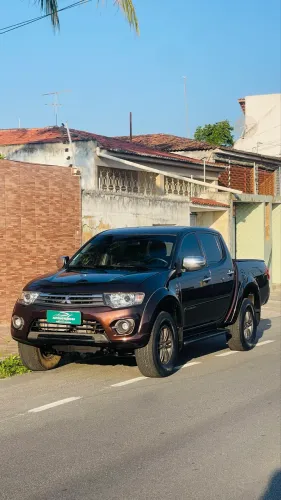 Mitsubishi L200 Triton HPE 3.2 CD TB Int.diesel AUT 2015