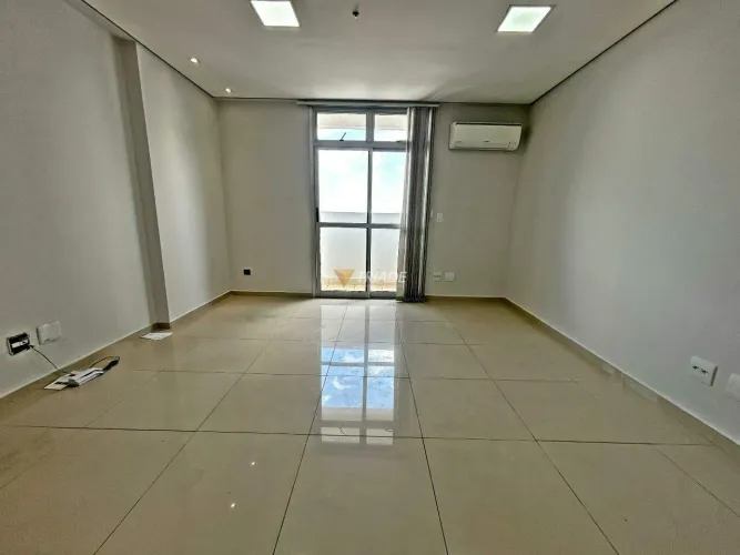 Sala comercial com 33m² Ed. Inove - Jardim América