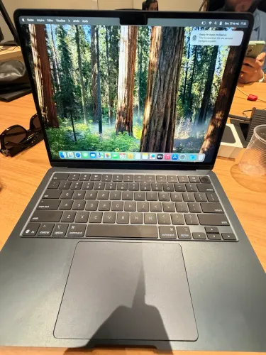 MacBook Air m4 256g