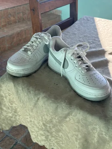 Tênis air force e vans