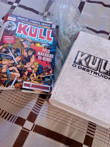 KULL O DESTRUIDOR ERA CLASSICA OMNIBUS VOLUME 2 ABERTO SÓ PRA LER