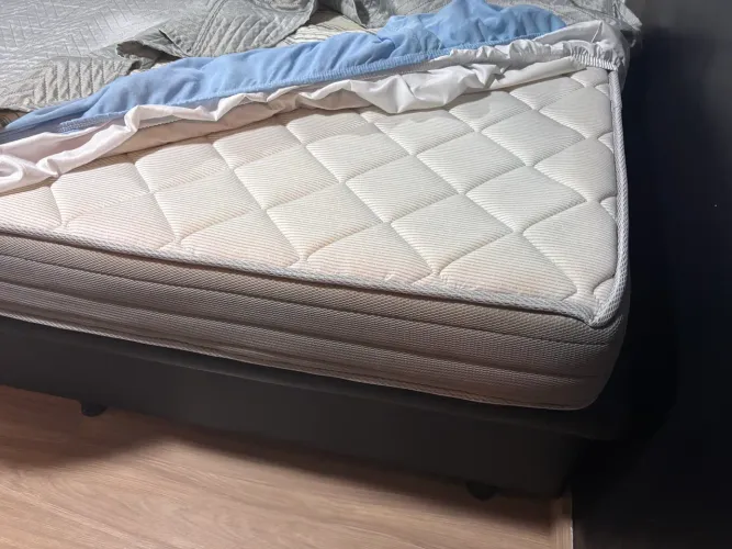 cama box baú , com colchão solteiro