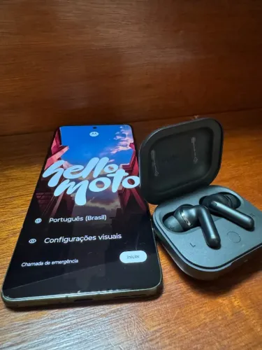 Celular motorola egde 70 / 256 gb 16 RAM + headphone Sound by BOSE