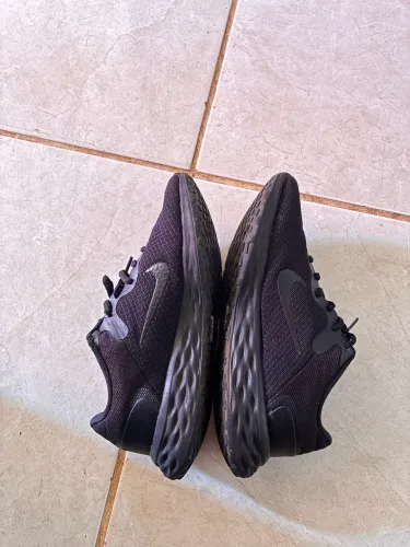 TÊNIS NIKE N37
