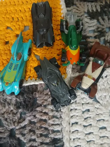 Hotwheels - lote 5 minis - leia