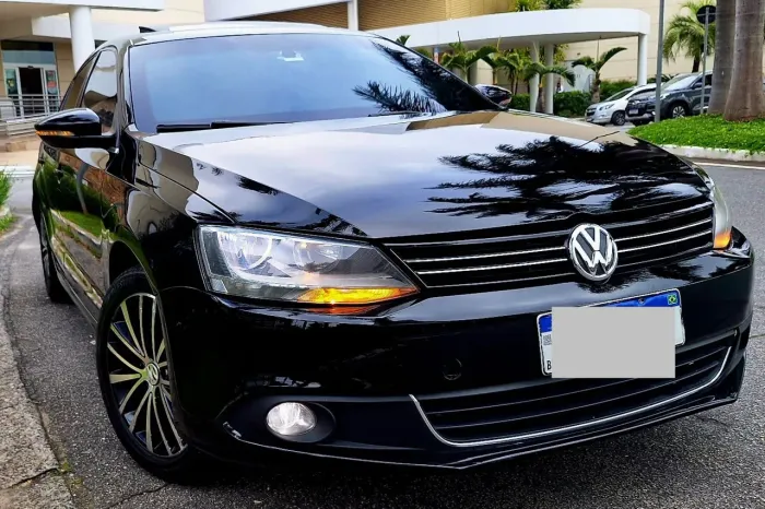 Volkswagen Jetta Highline 2.0 TSI 16V 4P Tiptronic 2013
