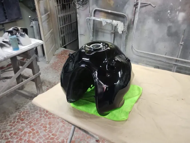 Tanque da XRE 300 usado
