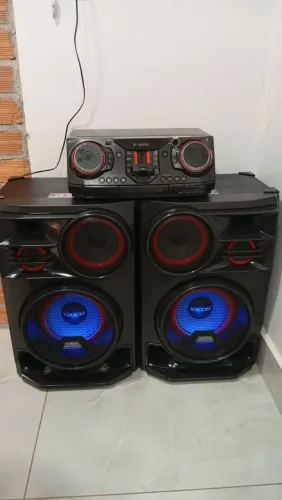 Vende-se Som novo de residência.
