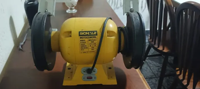 Moto Esmeril Plus 300 Schulz