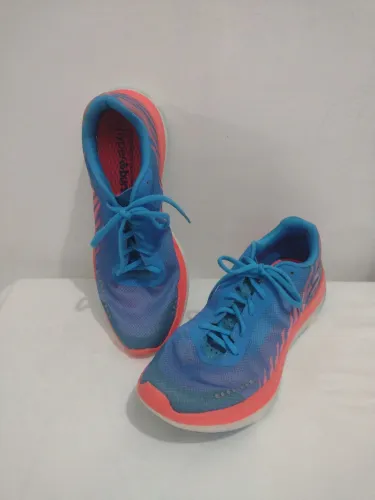 Tênis Skechers Razor Excess n.37 Alta Performance em excelente estado