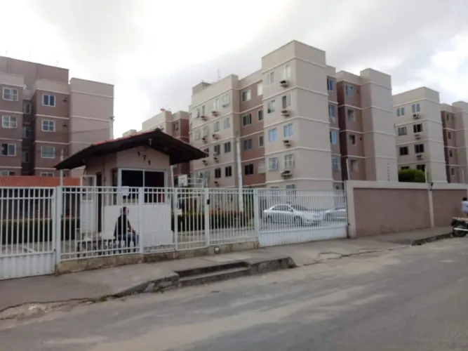 Apartamento para Venda em Caucaia / CE no bairro Tabapuá