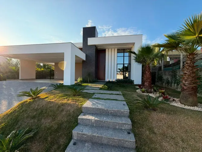 Casa em Lagoa Santa no Condomínio Boulevard