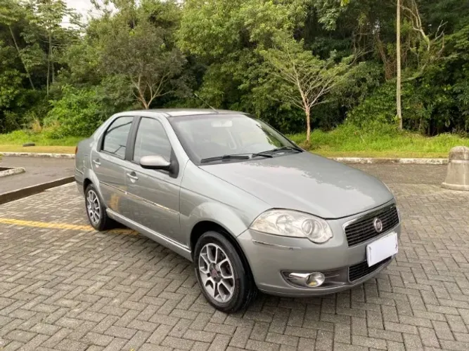 Fiat Siena Tetrafuel 1.4 MPI Fire Flex 8V 4P 2009