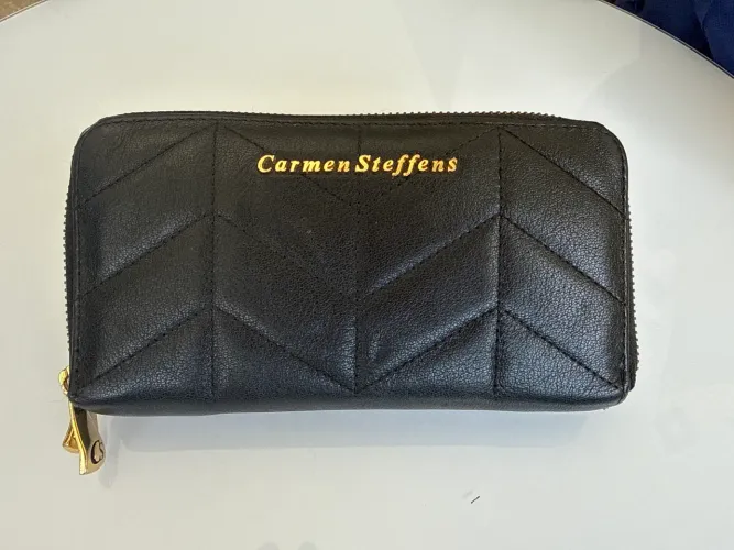 Carteira Carmen Steffens