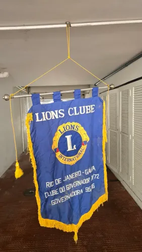 Estandarte lions clube