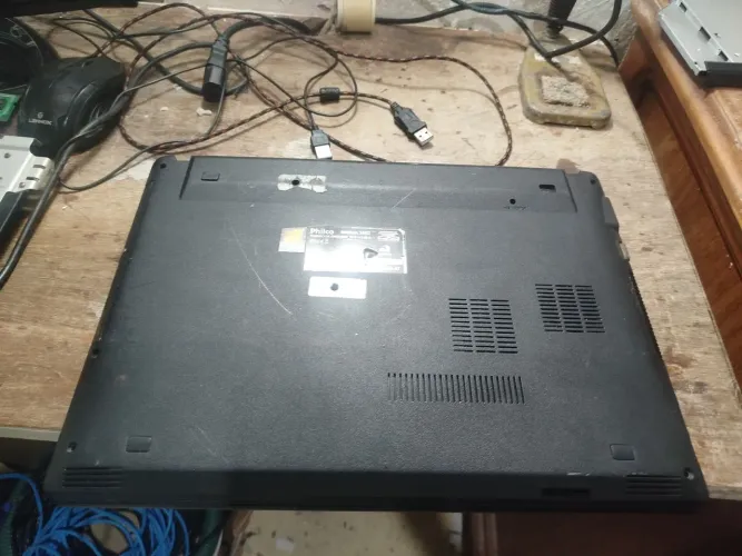 Vendo esse Notebook Philco 